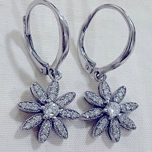 Sterling Silver Daisy Earrings